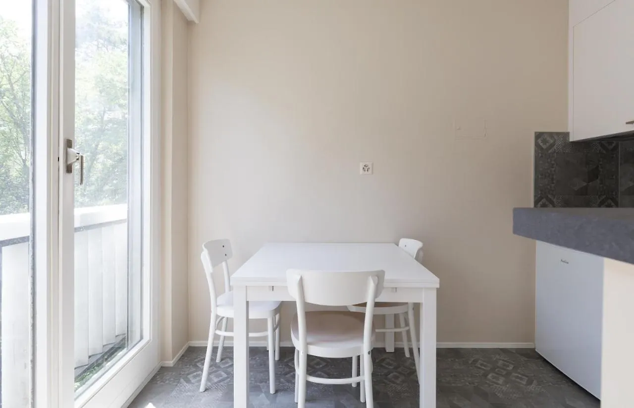 شقة Cosy Studio Central Geneva With Parking 0*,